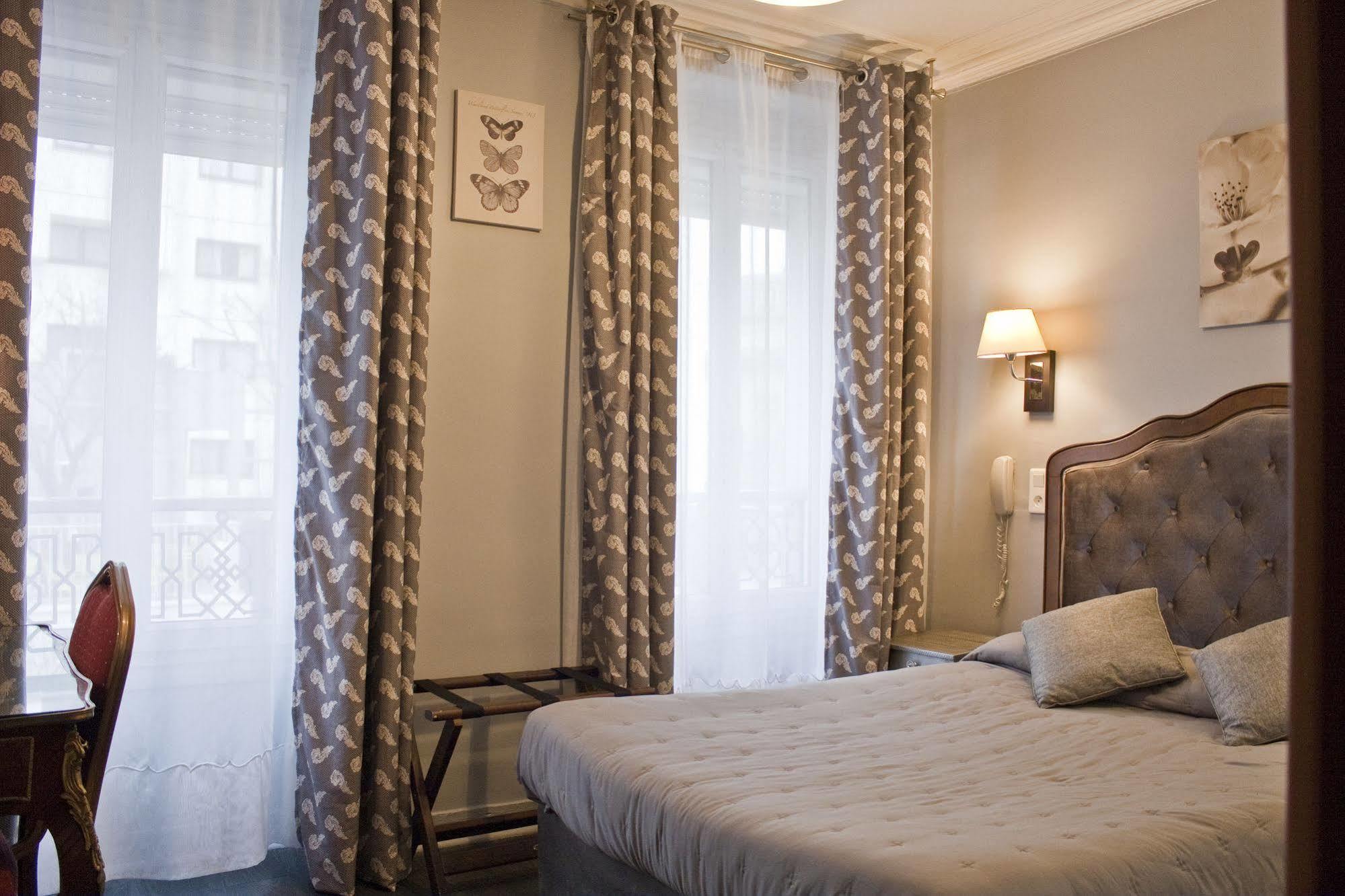 Hotel Hippodrome Parijs
